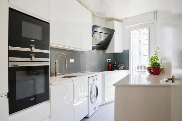 Eiffel Tour - Lovely 2 Bedrooms Apartment Parijs