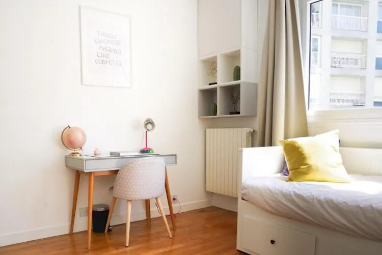 Eiffel Tour - Lovely 2 Bedrooms Apartment París Francia